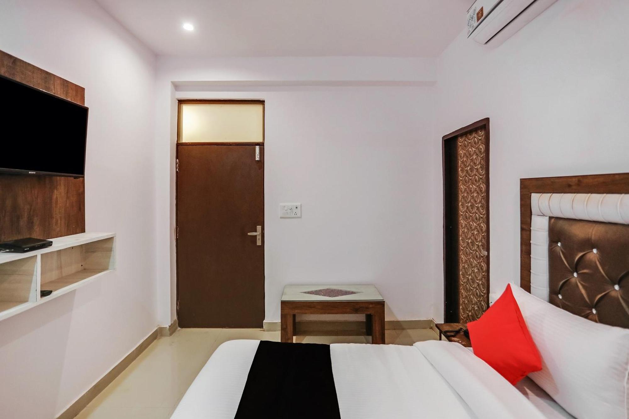 Hotel O Golden Stone Ghaziabad Exterior photo